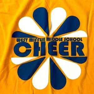 West Mifflin Middle School cheer tee like new size M, gold blue white